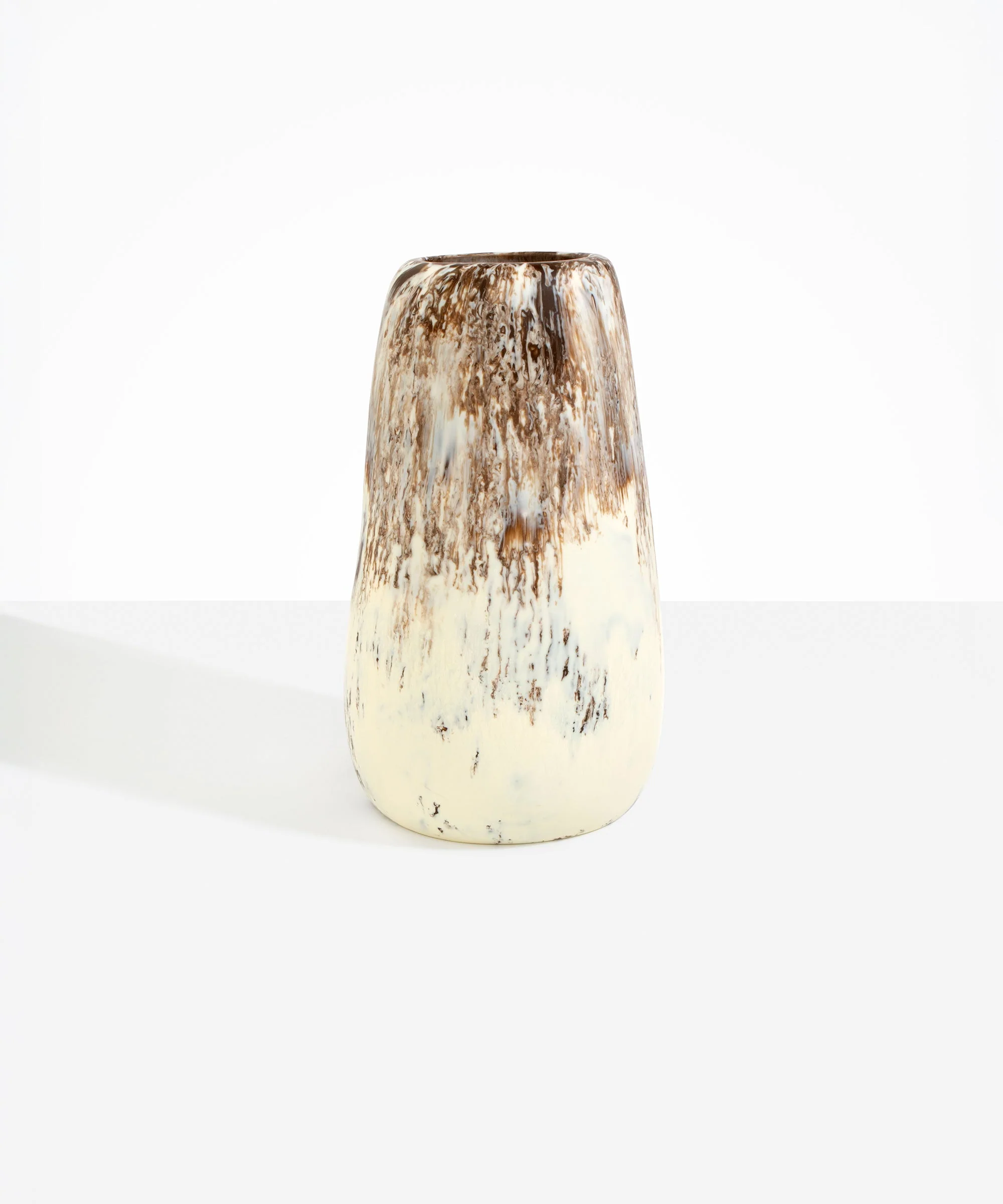 Grand Pebble Vase - Image 37