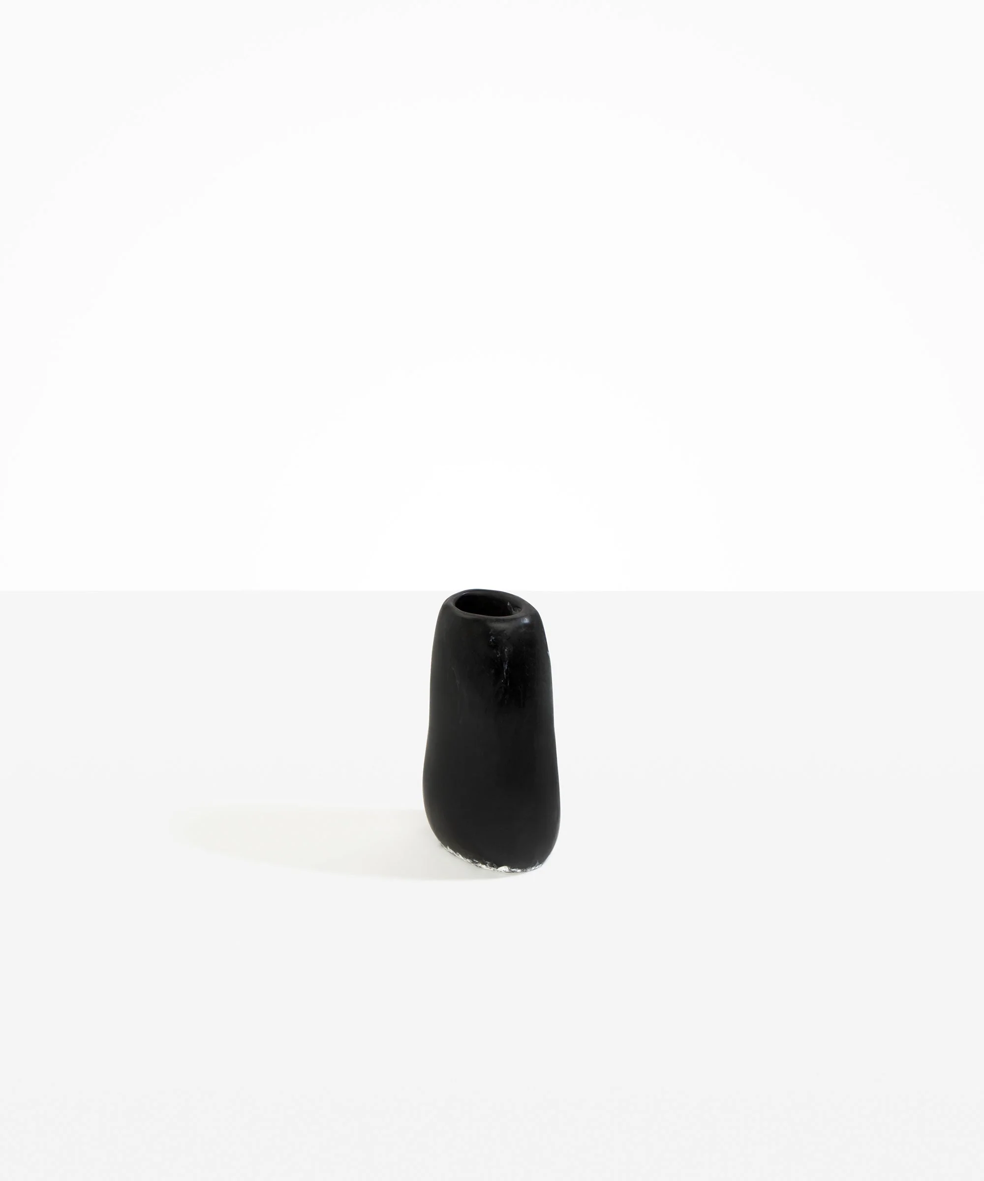 Small Pebble Vase - Image 36